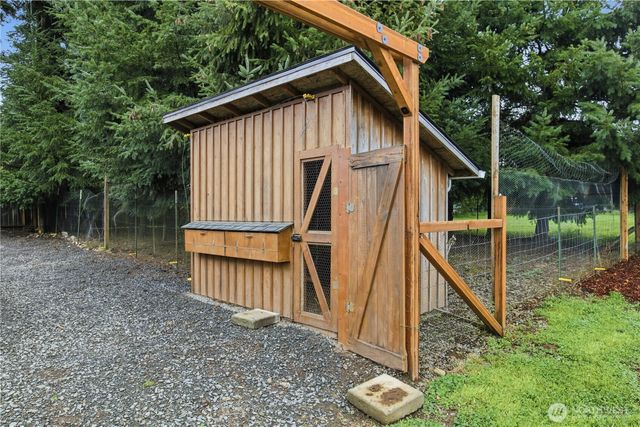 3384 Jackson Hwy, Chehalis, WA 98532