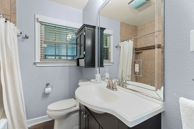 2026 S Wall Avenue, Tyler, TX 75701