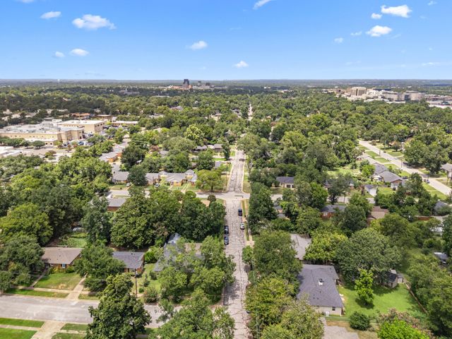 2026 S Wall Avenue, Tyler, TX 75701