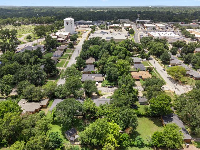 2026 S Wall Avenue, Tyler, TX 75701