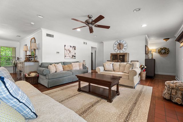 2026 S Wall Avenue, Tyler, TX 75701