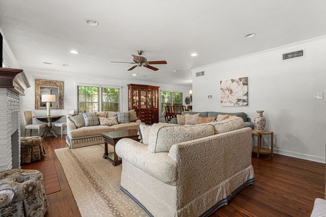 2026 S Wall Avenue, Tyler, TX 75701