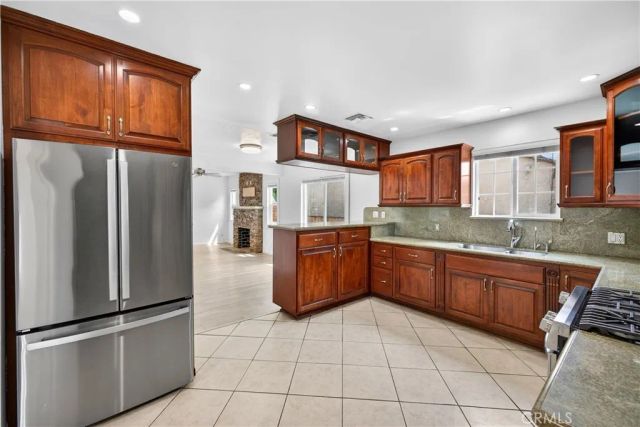 7641 Beck Avenue, North Hollywood, CA 91605