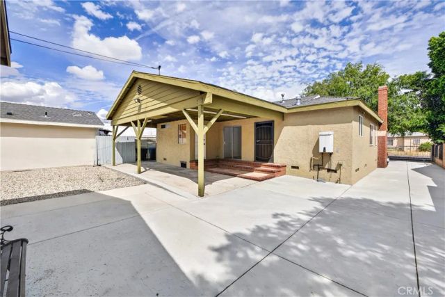 7641 Beck Avenue, North Hollywood, CA 91605