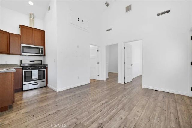 7641 Beck Avenue, North Hollywood, CA 91605