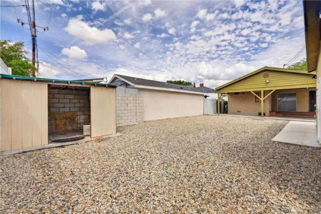 7641 Beck Avenue, North Hollywood, CA 91605