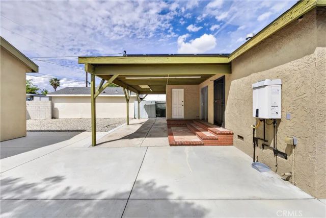 7641 Beck Avenue, North Hollywood, CA 91605