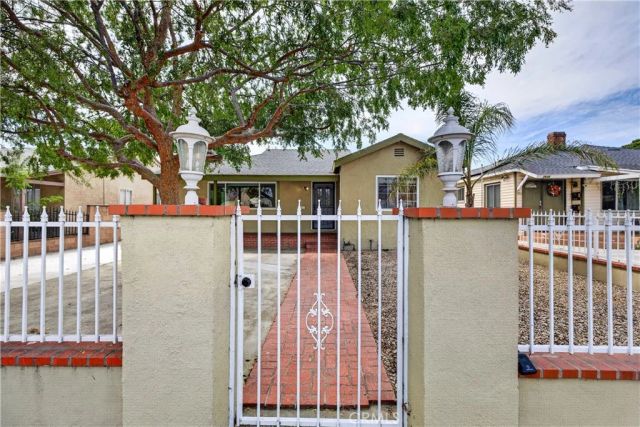 7641 Beck Avenue, North Hollywood, CA 91605