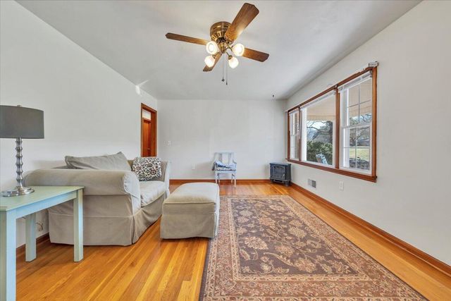 1846 Pineview DR, Glasgow, VA 24555