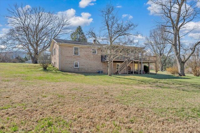 1846 Pineview DR, Glasgow, VA 24555