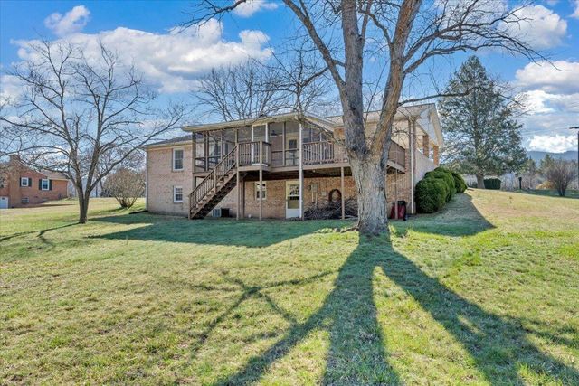 1846 Pineview DR, Glasgow, VA 24555