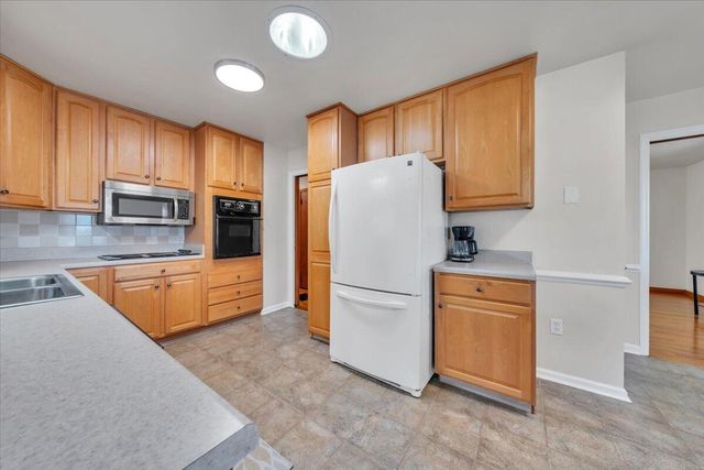 1846 Pineview DR, Glasgow, VA 24555