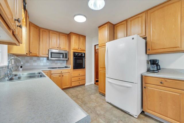 1846 Pineview DR, Glasgow, VA 24555