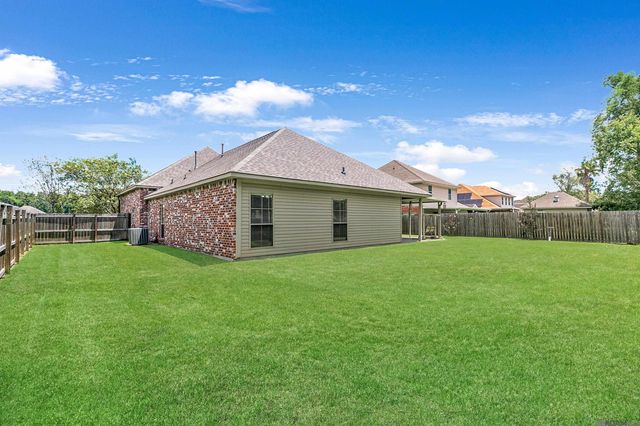 43193 Sycamore Bend Ave, Gonzales, LA 70737