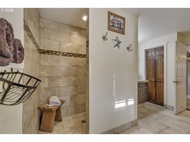 58059 SHADLEY Ln, Warren, OR 97053