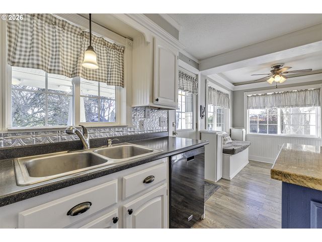 58059 SHADLEY Ln, Warren, OR 97053