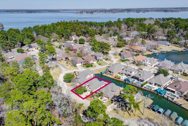 11151 Hunters Landing, Montgomery, TX 77356