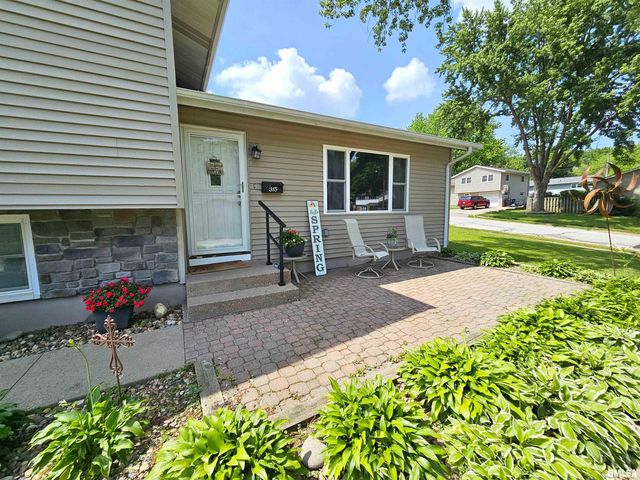 315 COLONY Drive, Davenport, IA 52806