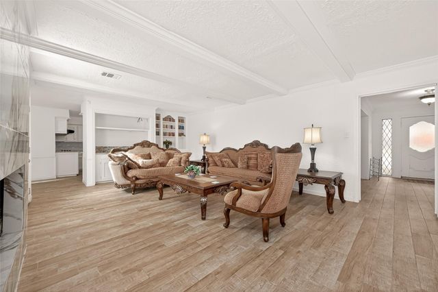 3815 Fernglade Drive, Houston, TX 77068