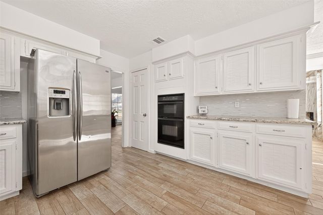 3815 Fernglade Drive, Houston, TX 77068