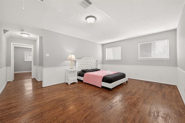 3815 Fernglade Drive, Houston, TX 77068