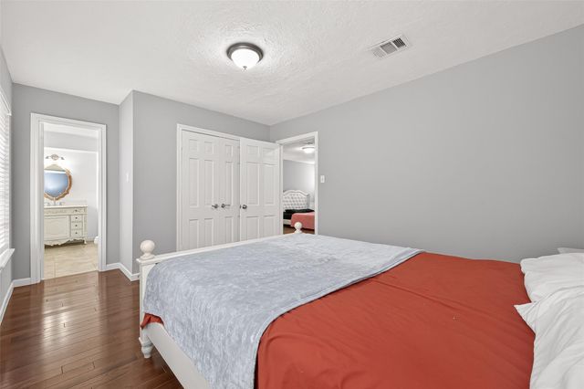 3815 Fernglade Drive, Houston, TX 77068