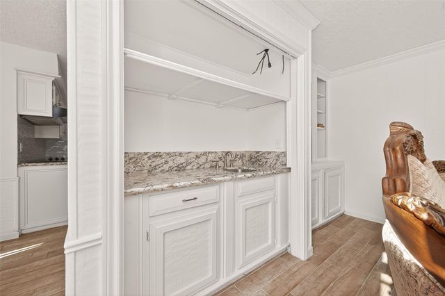 3815 Fernglade Drive, Houston, TX 77068