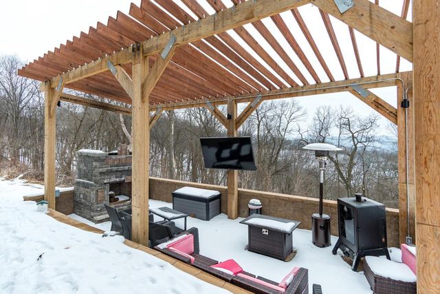 N5076 Wildflower LANE, West Salem, WI 54669