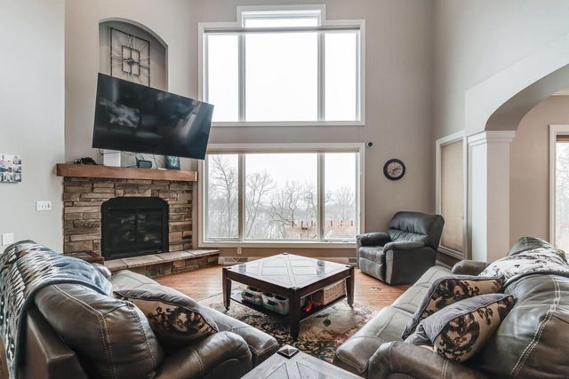 N5076 Wildflower LANE, West Salem, WI 54669