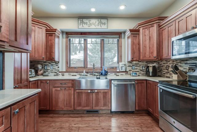 N5076 Wildflower LANE, West Salem, WI 54669