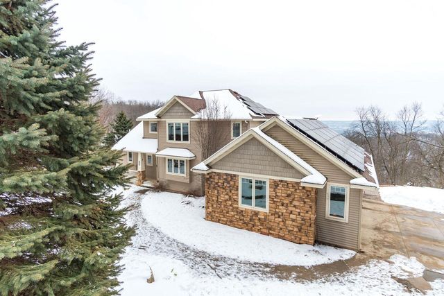 N5076 Wildflower LANE, West Salem, WI 54669