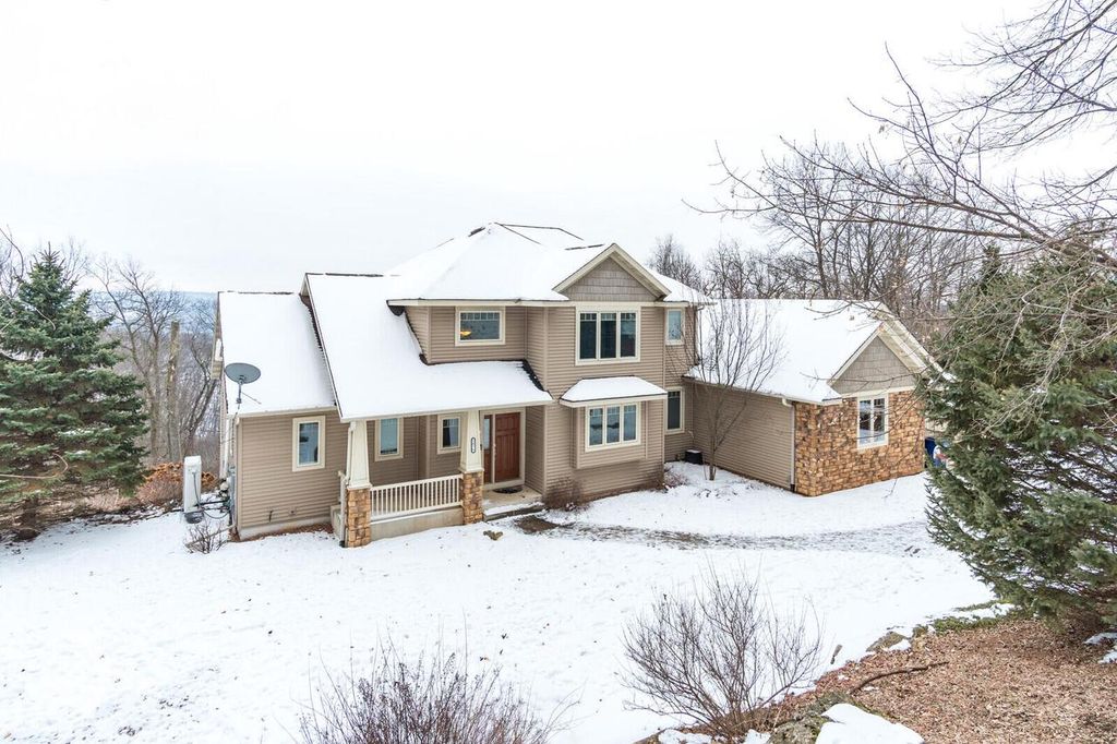 N5076 Wildflower LANE, West Salem, WI 54669