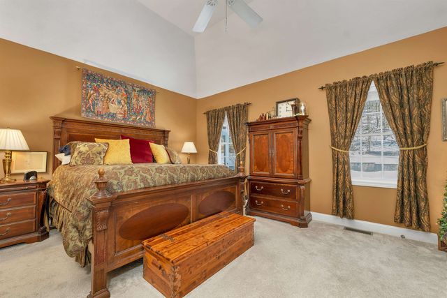 31 Longmeadow Drive, Brentwood, NH 03833