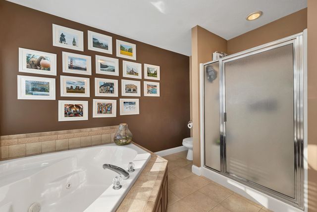 31 Longmeadow Drive, Brentwood, NH 03833