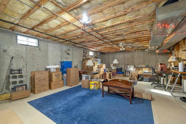 31 Longmeadow Drive, Brentwood, NH 03833