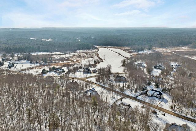 31 Longmeadow Drive, Brentwood, NH 03833