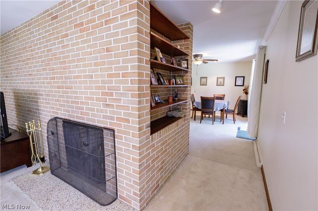 1009 Fair Oaks Avenue SW, North Canton, OH 44720