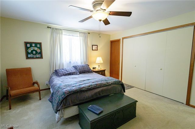 1009 Fair Oaks Avenue SW, North Canton, OH 44720