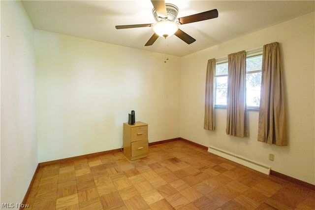 1009 Fair Oaks Avenue SW, North Canton, OH 44720