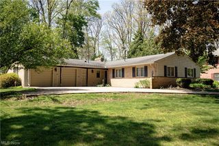 1009 Fair Oaks Avenue SW, North Canton, OH 44720