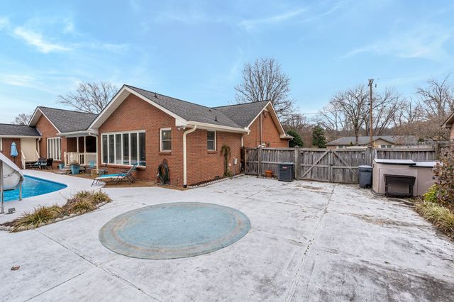 7351 Rolling River Pkwy, Nashville, TN 37221