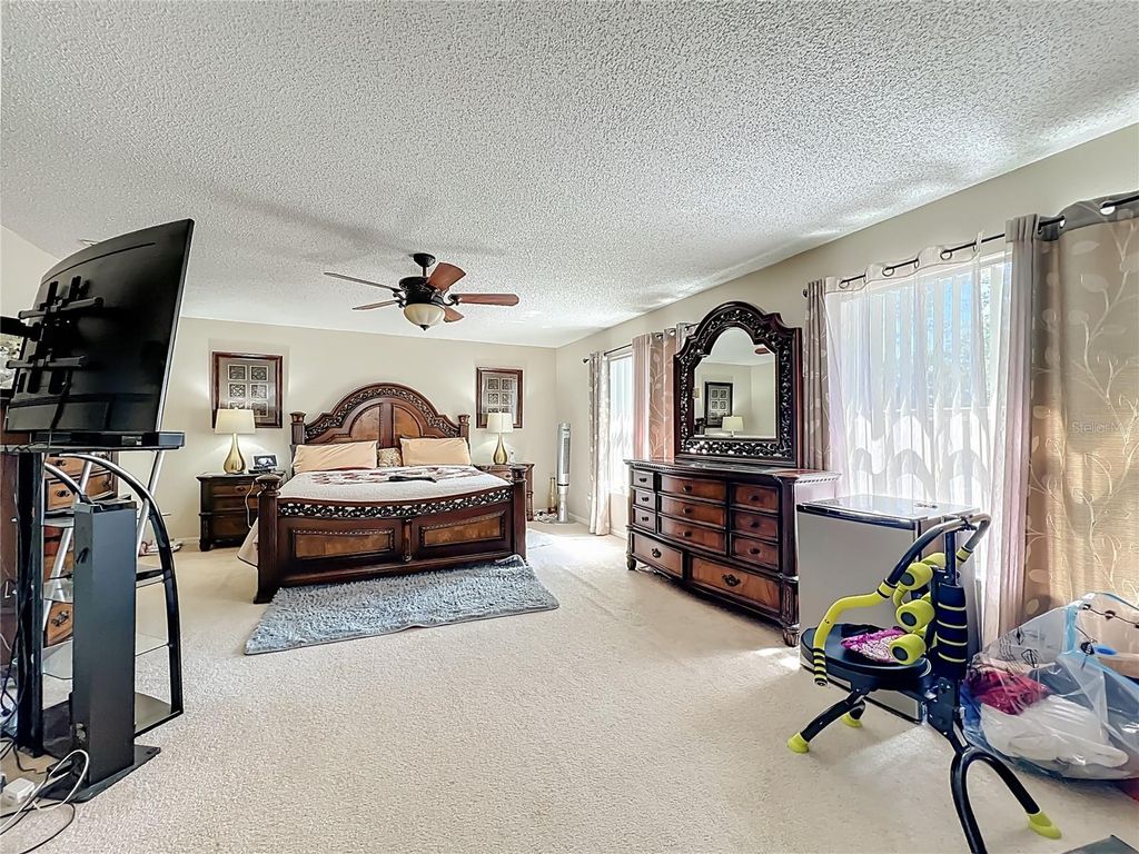 Image 32 of property listing at 8016 EQUITATION COURT, Orlando, FL 32818