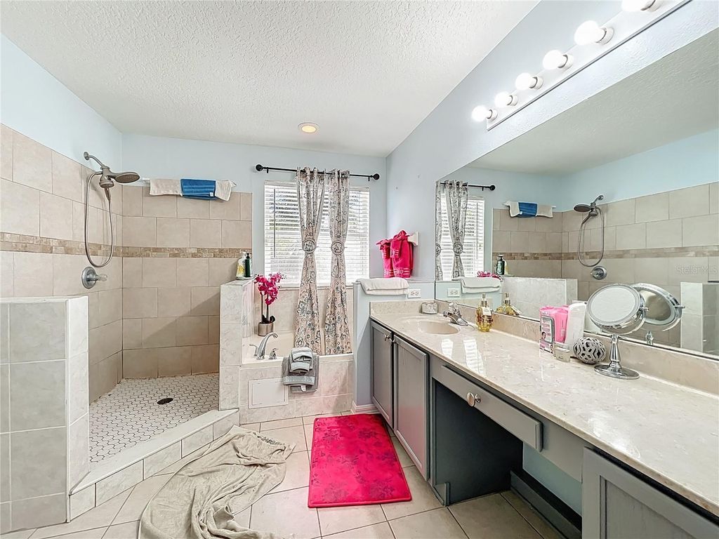 Image 35 of property listing at 8016 EQUITATION COURT, Orlando, FL 32818