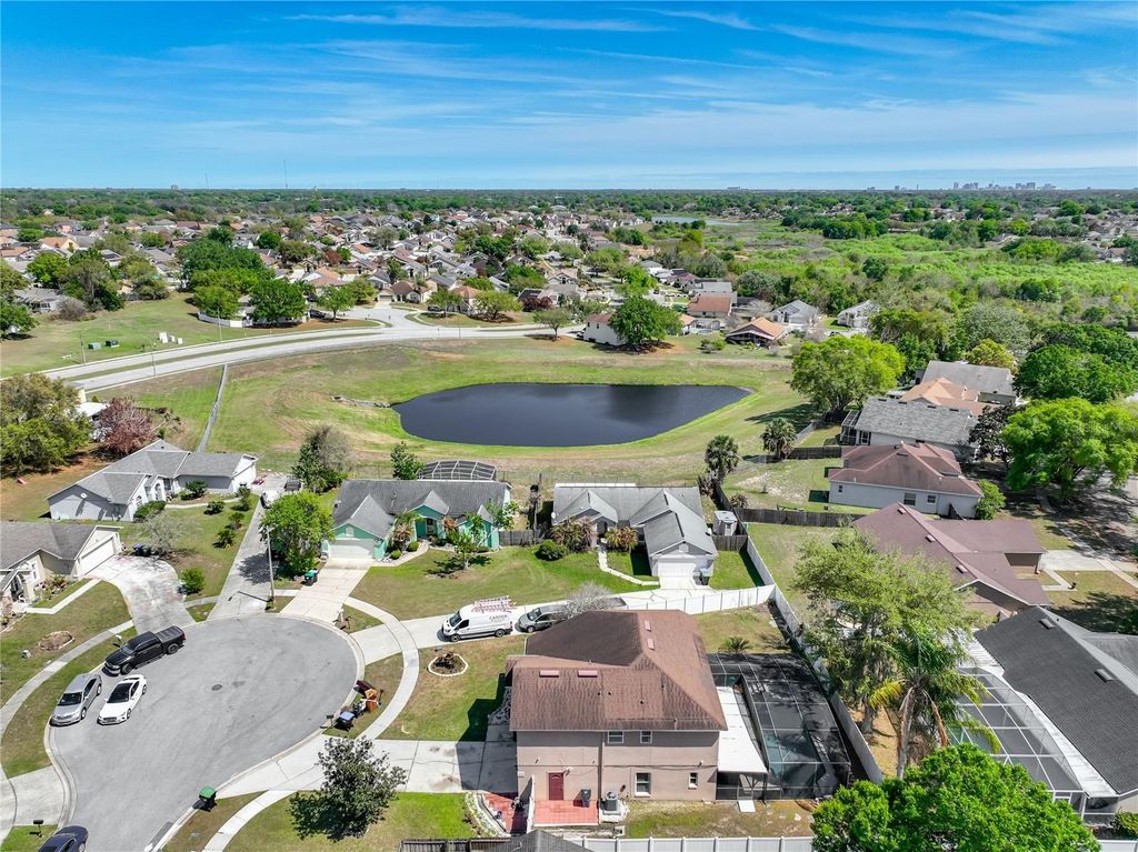 Image 42 of property listing at 8016 EQUITATION COURT, Orlando, FL 32818