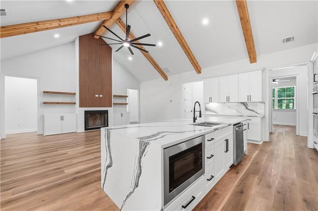 1652 Red Cedar Road, Commerce, GA 30530