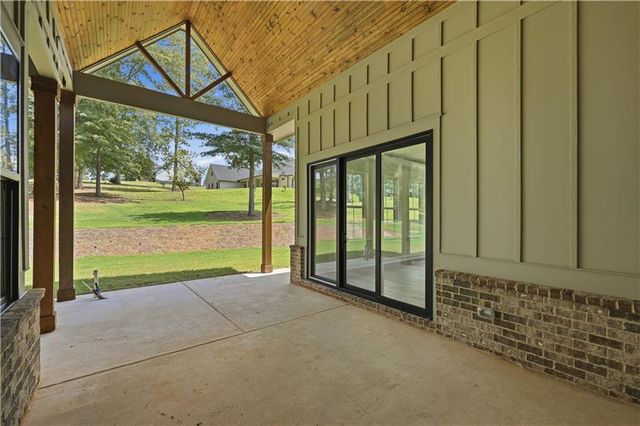 1652 Red Cedar Road, Commerce, GA 30530