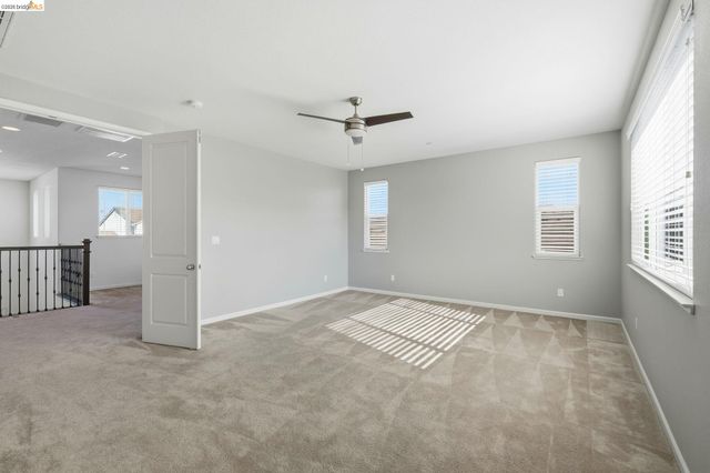 809 Bluestone Dr, Oakley, CA 94561