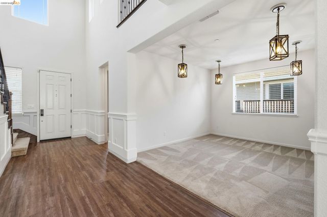 809 Bluestone Dr, Oakley, CA 94561