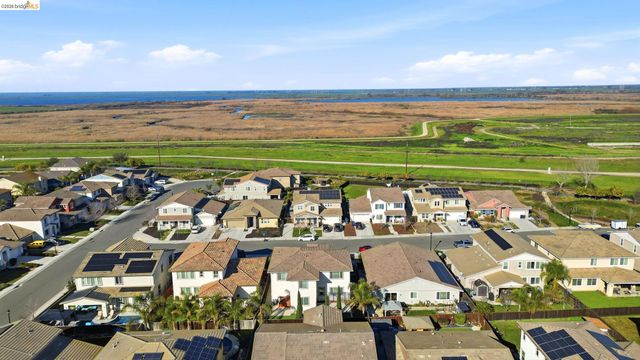 809 Bluestone Dr, Oakley, CA 94561