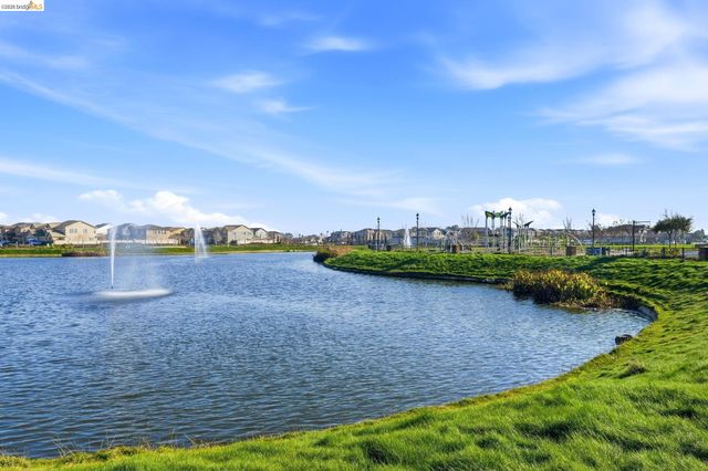 809 Bluestone Dr, Oakley, CA 94561